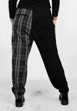 LVT1 Checkmate High Waist Tapered Trousers 23 LVT1 Checkmate High Waist Tapered Trousers -Womens Clothing Sales AW21LV220 Checkmate Tapered Highwaisted Trousers 001 800x