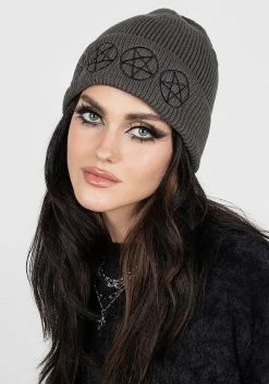 HXC1 Manon Embroidered Fisherman Beanie