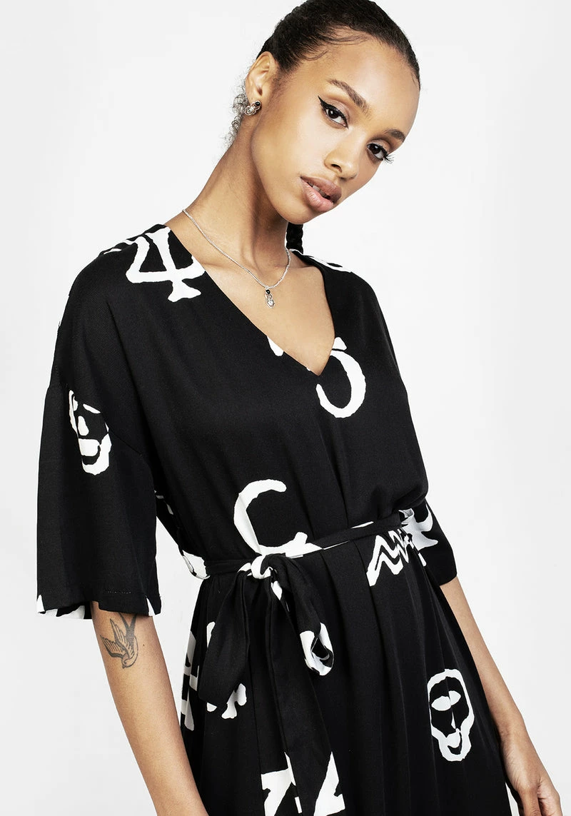 MET1 Alchemy Kaftan Maxi Dress 2 MET1 Alchemy Kaftan Maxi Dress - Image 2