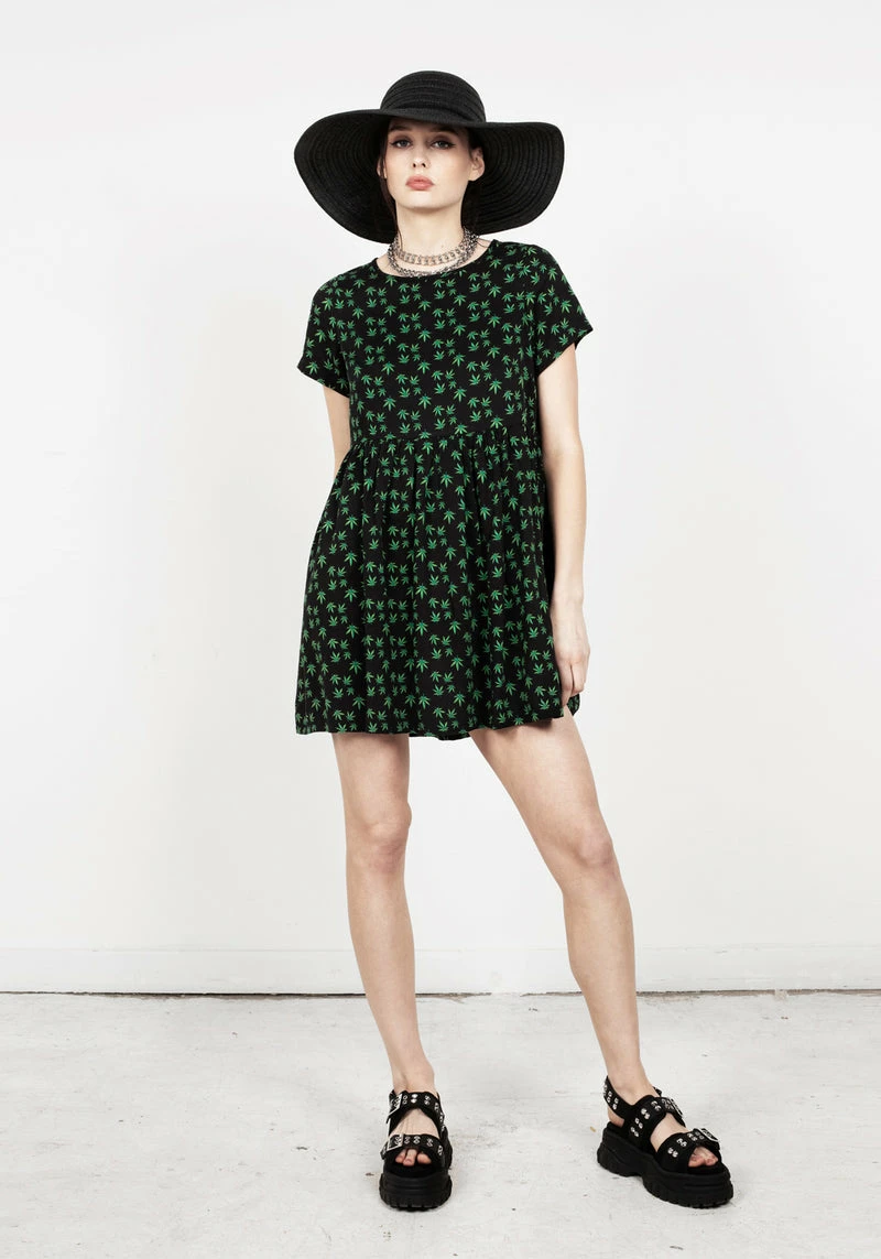 MET1 MARY JANE SMOCK DRESS 1 MET1 MARY JANE SMOCK DRESS