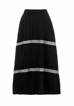 CHI1 Morris Tiered Midi Skirt 12 CHI1 Morris Tiered Midi Skirt -Womens Clothing Sales SS22CL356 Morris Tiered Midi Skirt 1 800x