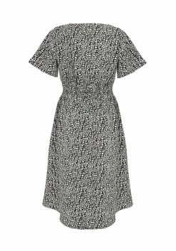 CHI1 PIPPI MIDI DRESS 26 CHI1 PIPPI MIDI DRESS -Womens Clothing Sales SS22CL73 Pippi Dress Mannequin 001 800x
