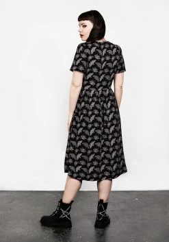 LVT1 MORTMOTH SHORT SLEEVE MIDI DRESS -Womens Clothing Sales SS22LV179 Mortmoth Short Sleeve Midi Dress 002 800x
