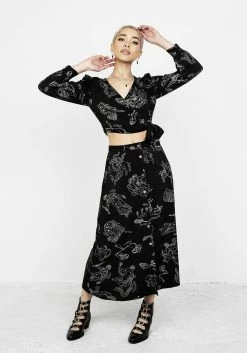 LVT1 Zodiac Crop Wrap Top 14 LVT1 Zodiac Crop Wrap Top -Womens Clothing Sales SS22LV405 Zodiac Wrap Crop Top 004 800x