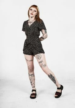 MET1 VALLEY FRILL PEPLUM PLAYSUIT -Womens Clothing Sales SS22M219 Valley Frill Peplum Playsuit 003 800x