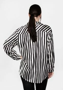 MET1 PARANORMAL OVERSIZED SHIRT -Womens Clothing Sales SS22M266 Paranormal Oversized Shirt 003 800x
