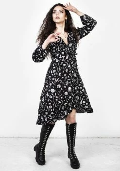 MET1 HEDGEWITCH RUFFLE WRAP ABOVE KNEE DRESS 15 MET1 HEDGEWITCH RUFFLE WRAP ABOVE KNEE DRESS -Womens Clothing Sales SS22M89 Hedgewitch Ruffle Wrap Above Knee Dress 006 800x