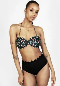 Womens Clothing Sales -Womens Clothing Sales SS22MF148 Swampitch Scalop Bikini Top 003 800x