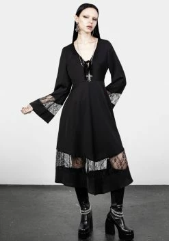 MET1 Amaya Lace Panelled Midi Dress