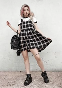 MET1 Singles Plaid Dress